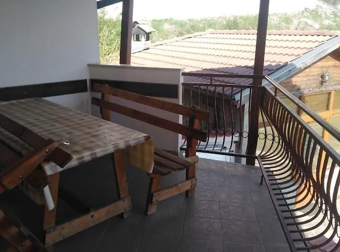 Guest house родопи Dospat